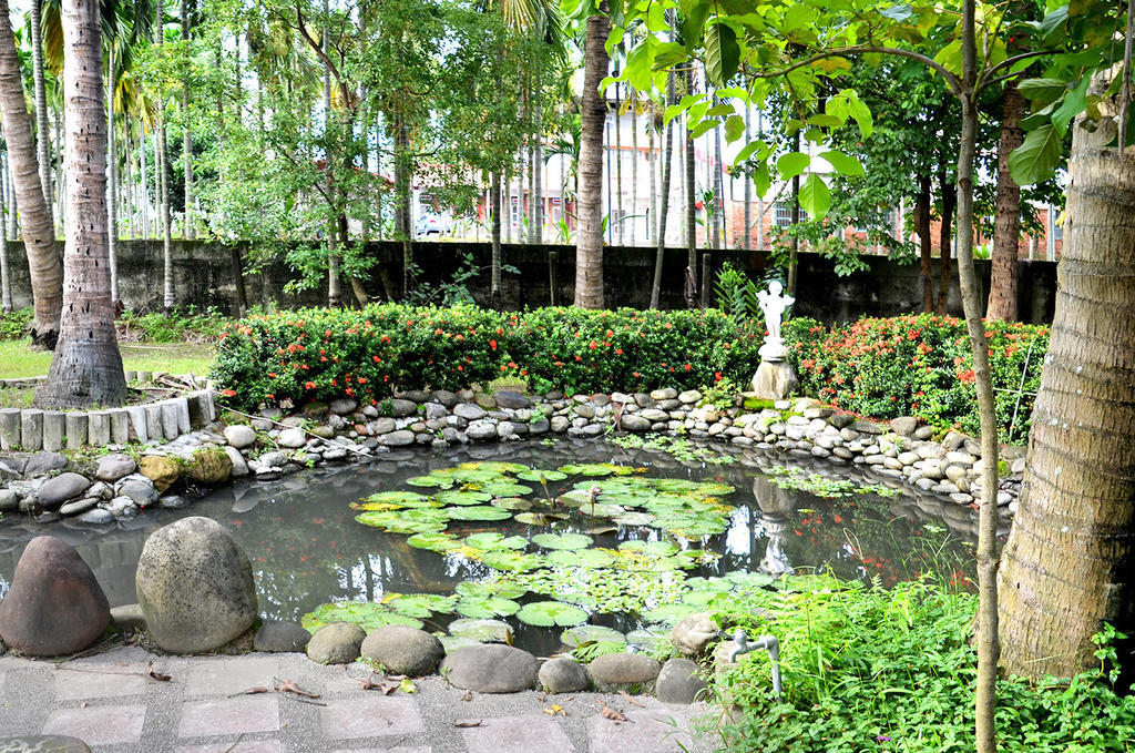 Kaohsiung Meinong Rabbit Paul Homestay B&B Mei-nung Exterior foto