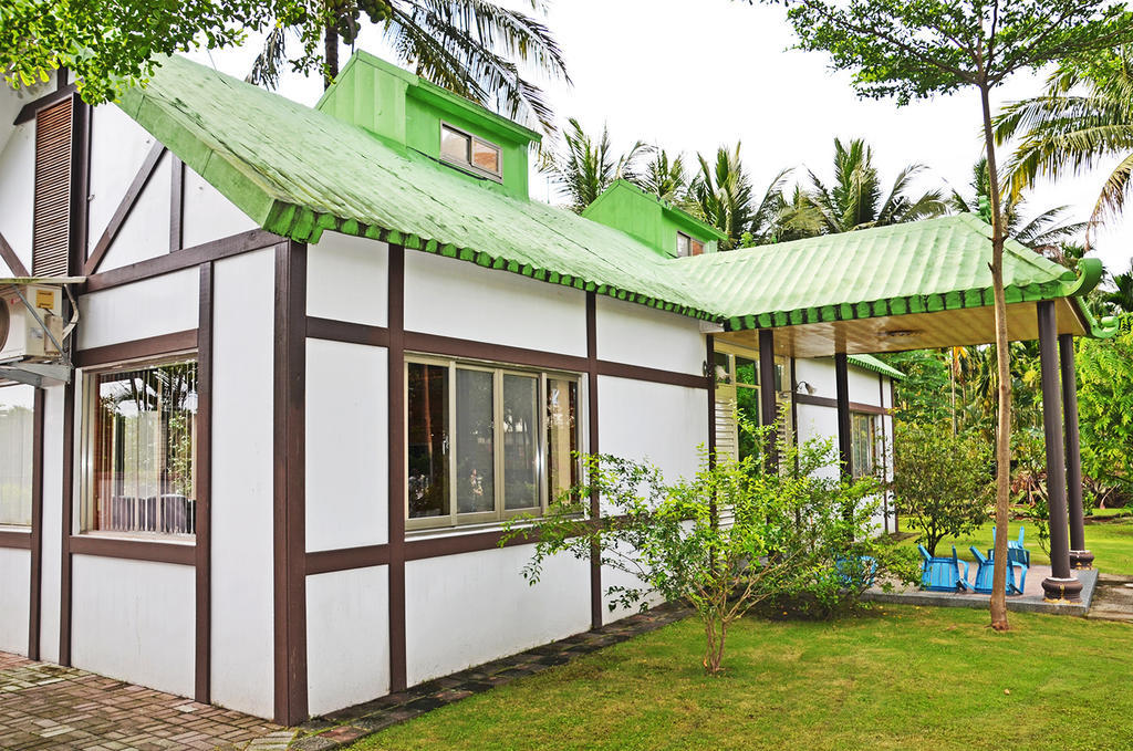 Kaohsiung Meinong Rabbit Paul Homestay B&B Mei-nung Exterior foto